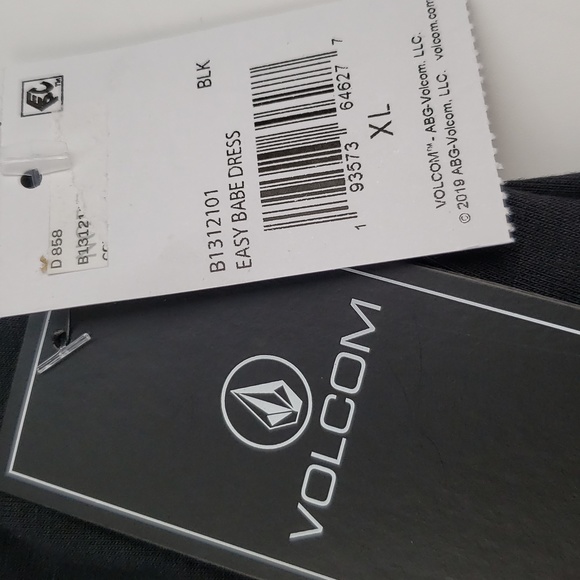 Volcom NWOT - Black Easy Babe Fit & Flare Knit Dress - Picture 5 of 13